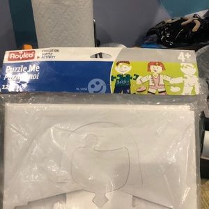 Roylco puzzle me activity set